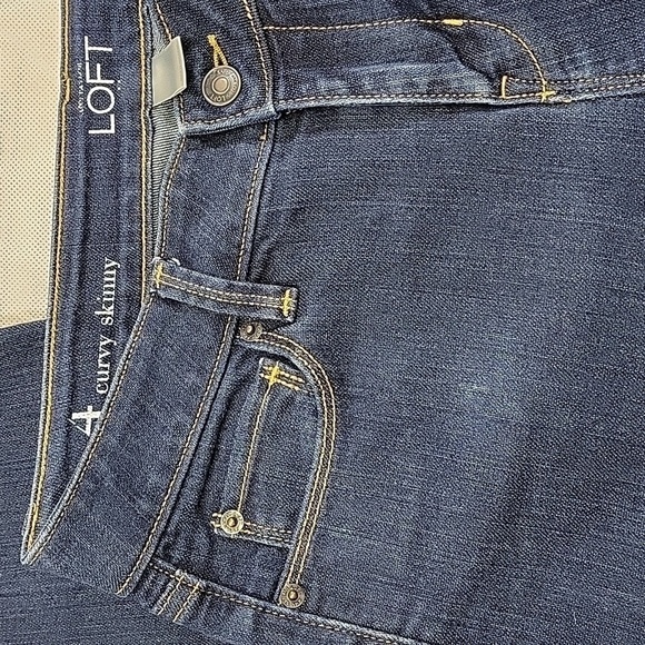 LOFT Womens Dark Wash Curvy Skinny Jeans Size 4 - Picture 6 of 10